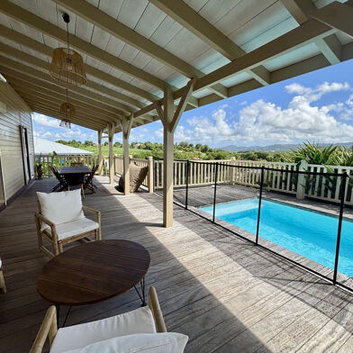 Maison 4 pièces 2500 €