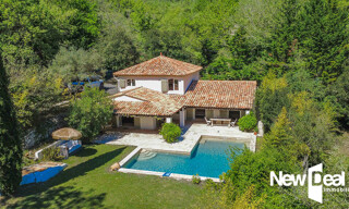 Maison 5 Pièces 161 m² à vendre à Montauroux (83440)