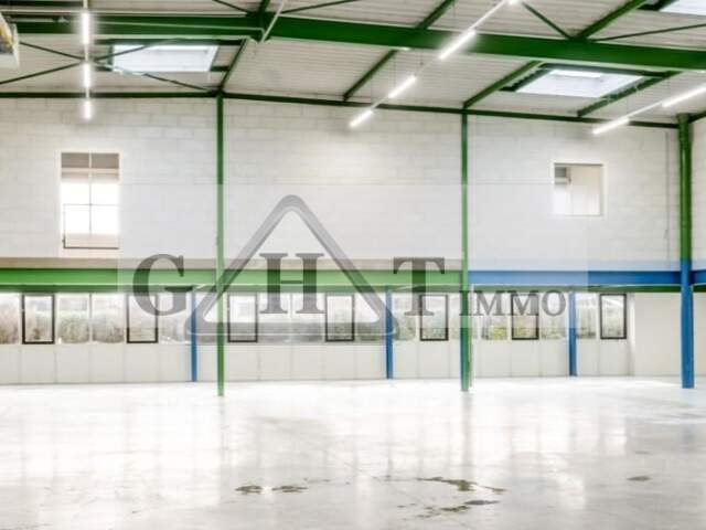 981 m² entrepot bureaux à louer à saint thibault des vignes — photo du bien