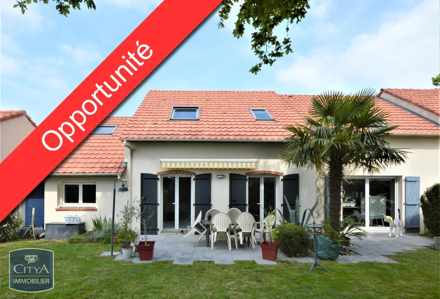 Vente maison 9 pièces 175 m² Cholet (49300) — photo 1