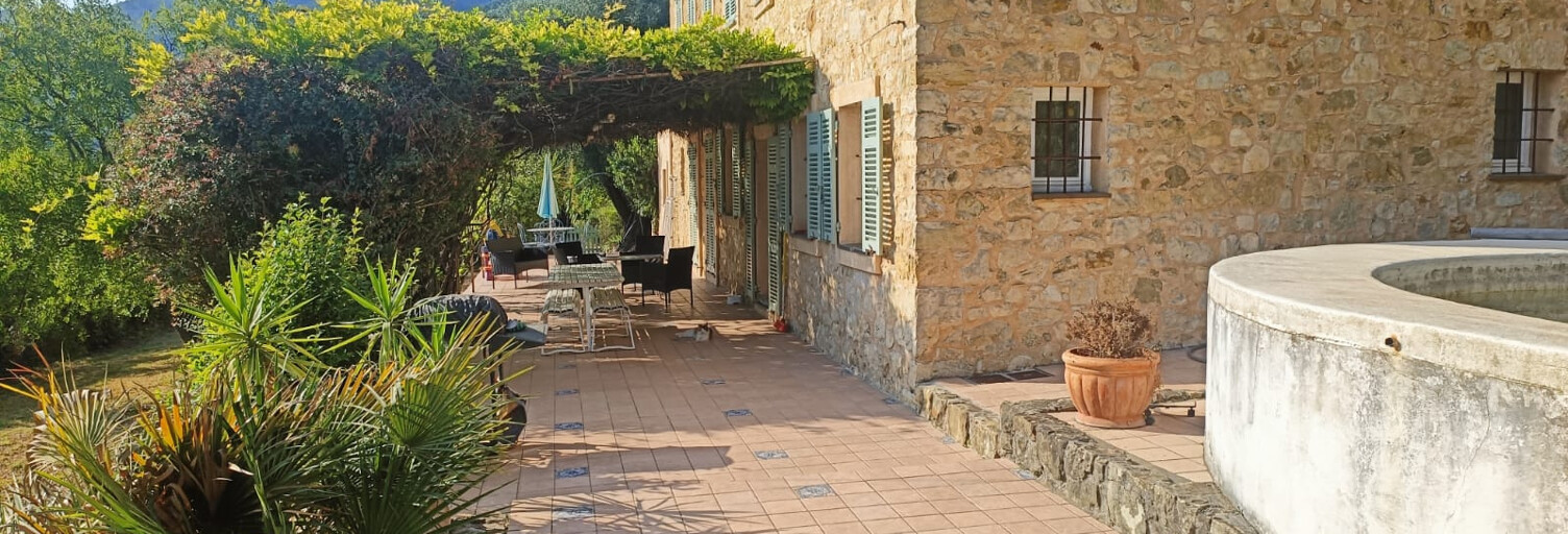 Maison 7 Pièces 197 m² à vendre à Drap (06340)