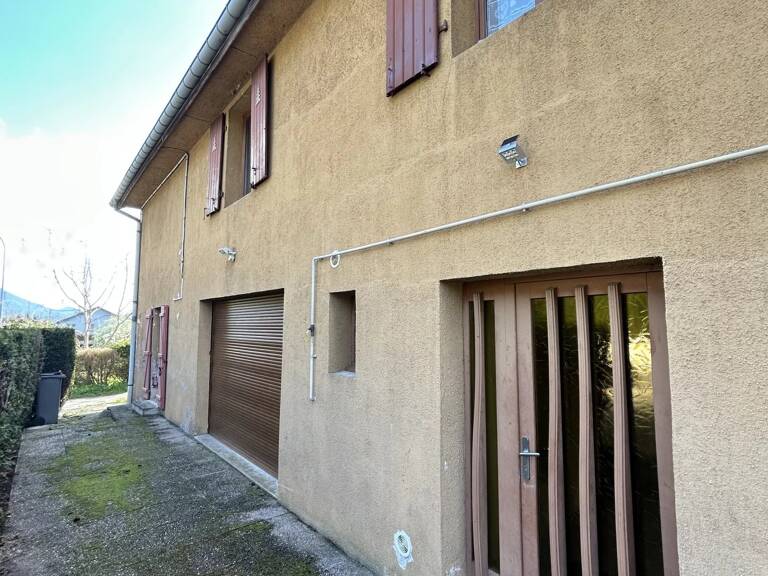 Maison mitoyenne 3 chambres avec jardin — photo 1