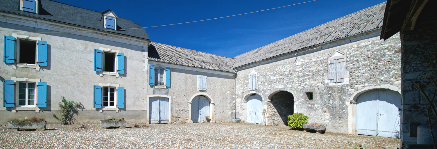 Maison 12 Pièces 360 m² à vendre à Arros-de-Nay (64800)