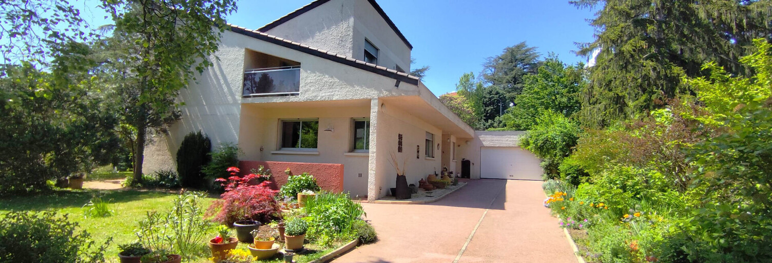 Maison 8 Pièces 240 m² à vendre à Sainte-Foy-lès-Lyon (69110)