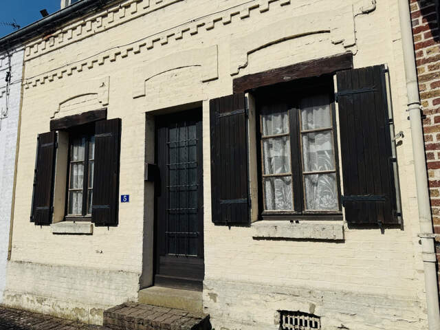 Maison bourg tous commerces — photo du bien