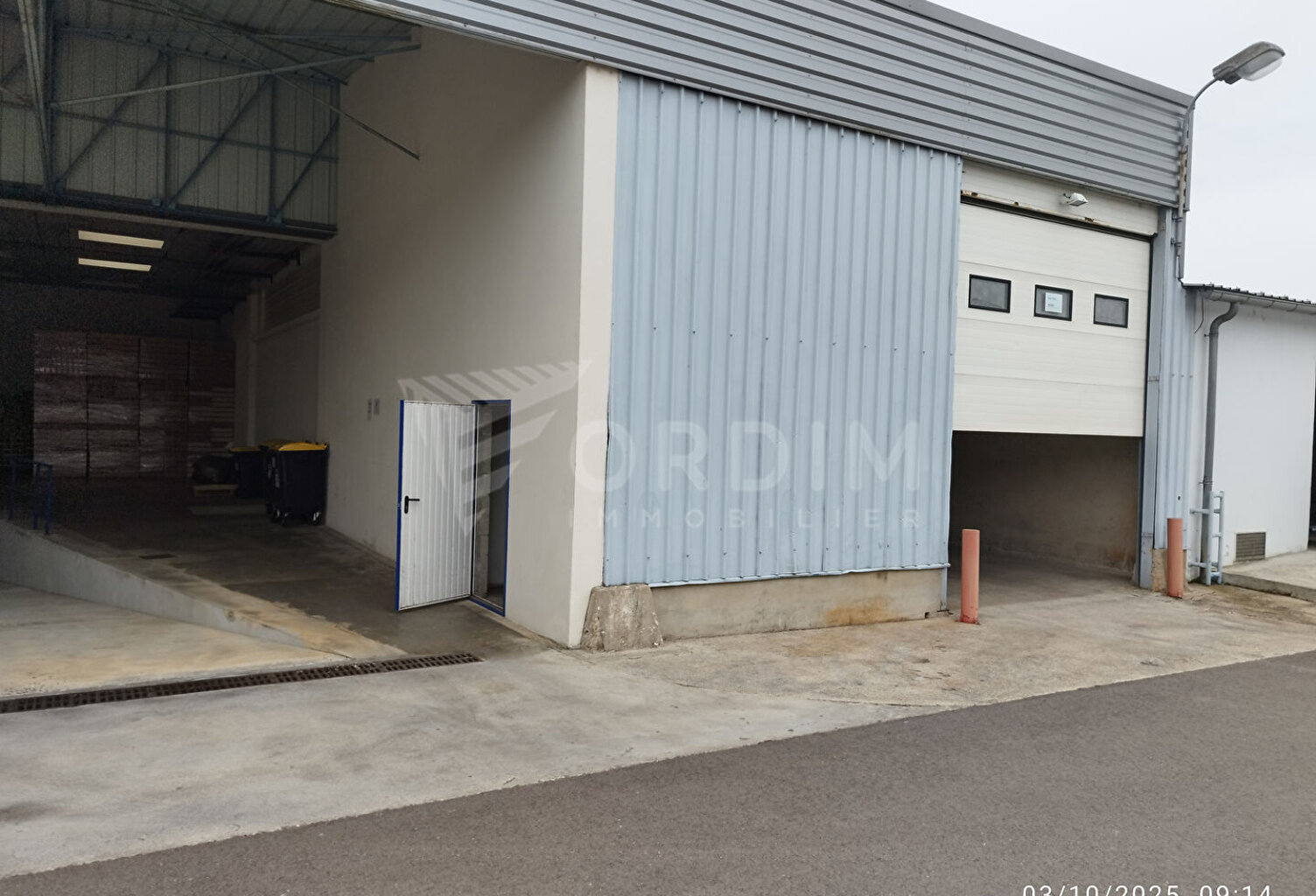 AUXERRE - 30 AV JEAN MERMOZ - LOCAL DE 223M² - GARDIEN VIDEOSURVEILLANCE — photo 1