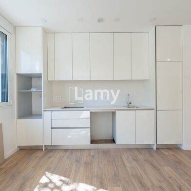 Appartement 4 pièces 560000 €