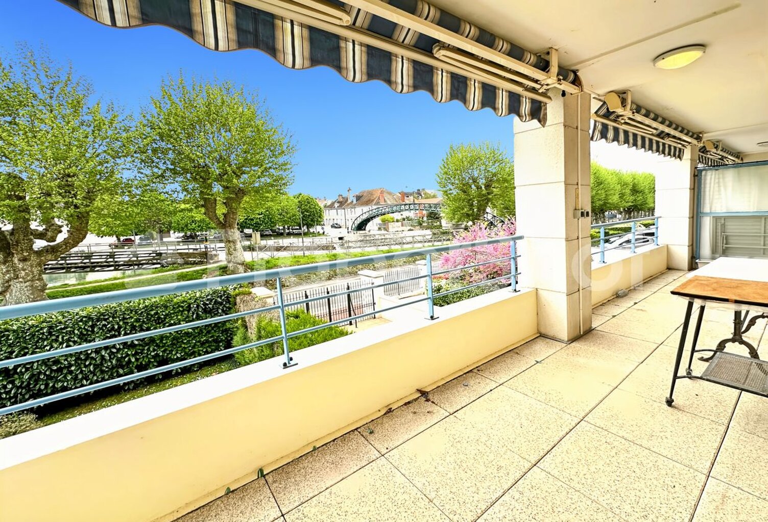 Appartement + Parking + Parking — photo 1
