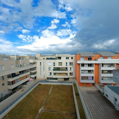 Appartement 4 pièces 130800 €