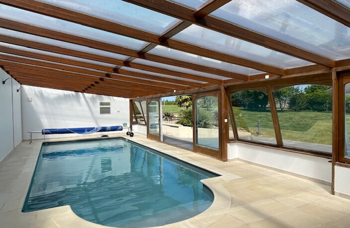 Maison avec piscine intérieure — photo 3