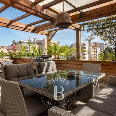 Appartement 4 pièces 729000 €