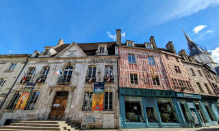 Bureau 6 Pièces 235 m² à louer à Auxerre (89000)