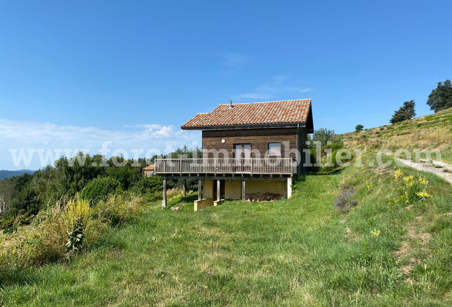Chalet — photo 1