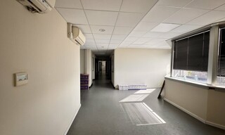 Bureau  537 m² à louer à Tours (37000)