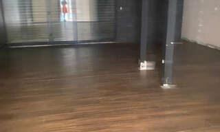 Commerce  92 m² à louer à Le Gosier (97190)