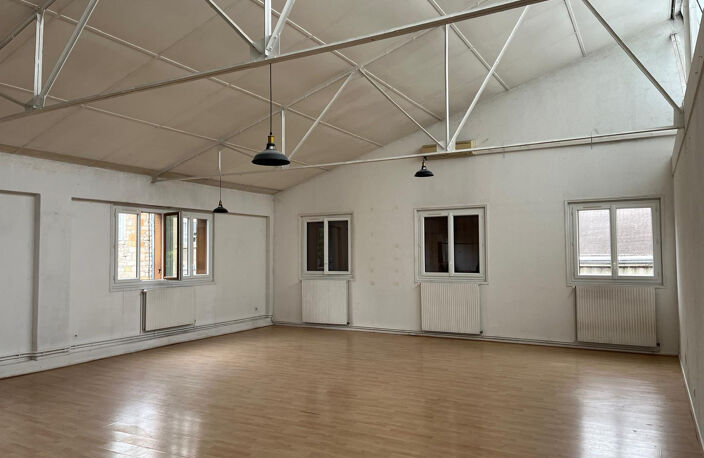 À vendre à Villefranche-Sur-Saône centre ville LOFT — photo 4