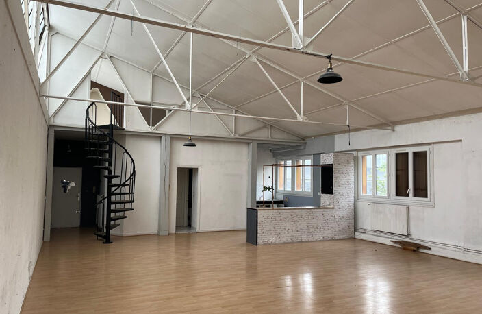 À vendre à Villefranche-Sur-Saône centre ville LOFT — photo 5