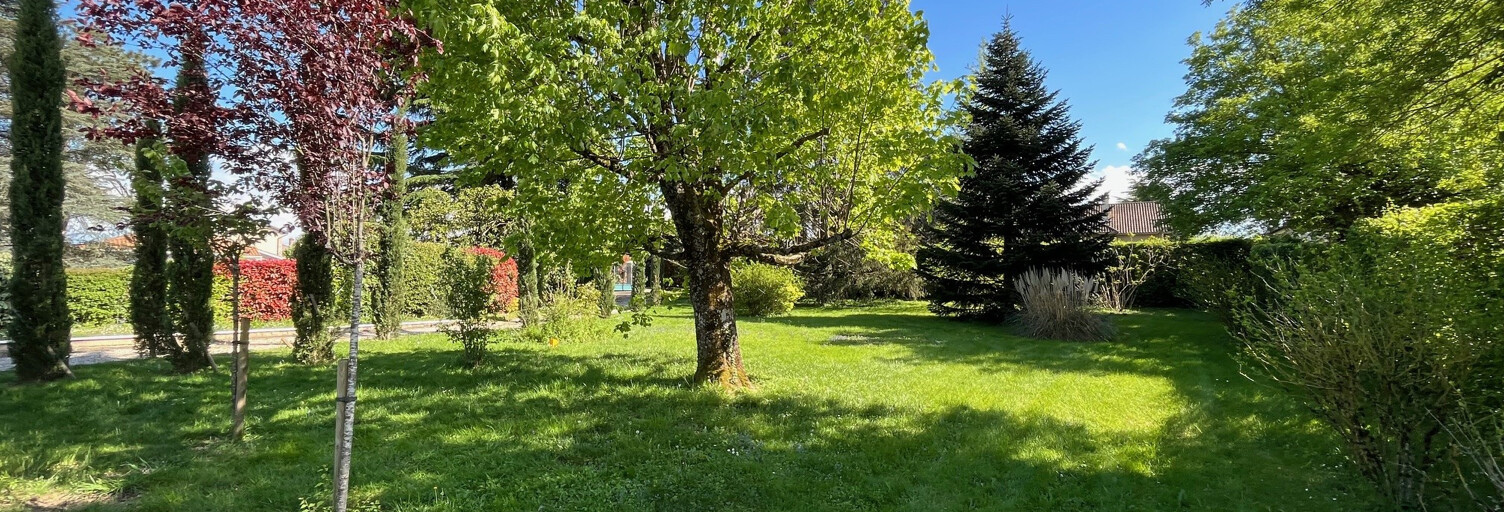 Terrain  705 m² à vendre à Saint-André-de-Corcy (01390)