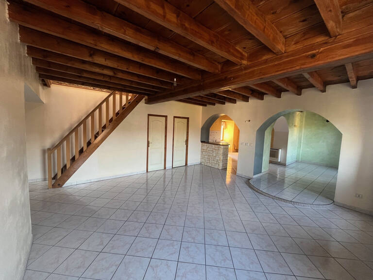 6667-LACENAS Duplex 132 m2 au coeur du village — photo 1
