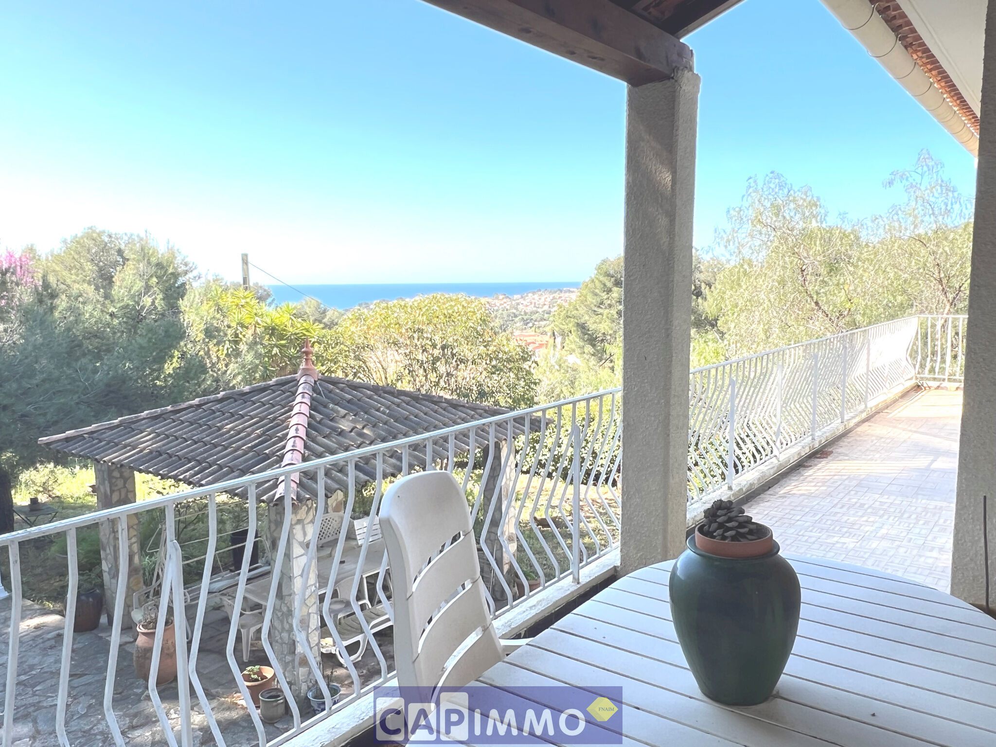 Villa / Maison 6 pièces  à vendre Carqueiranne 83320