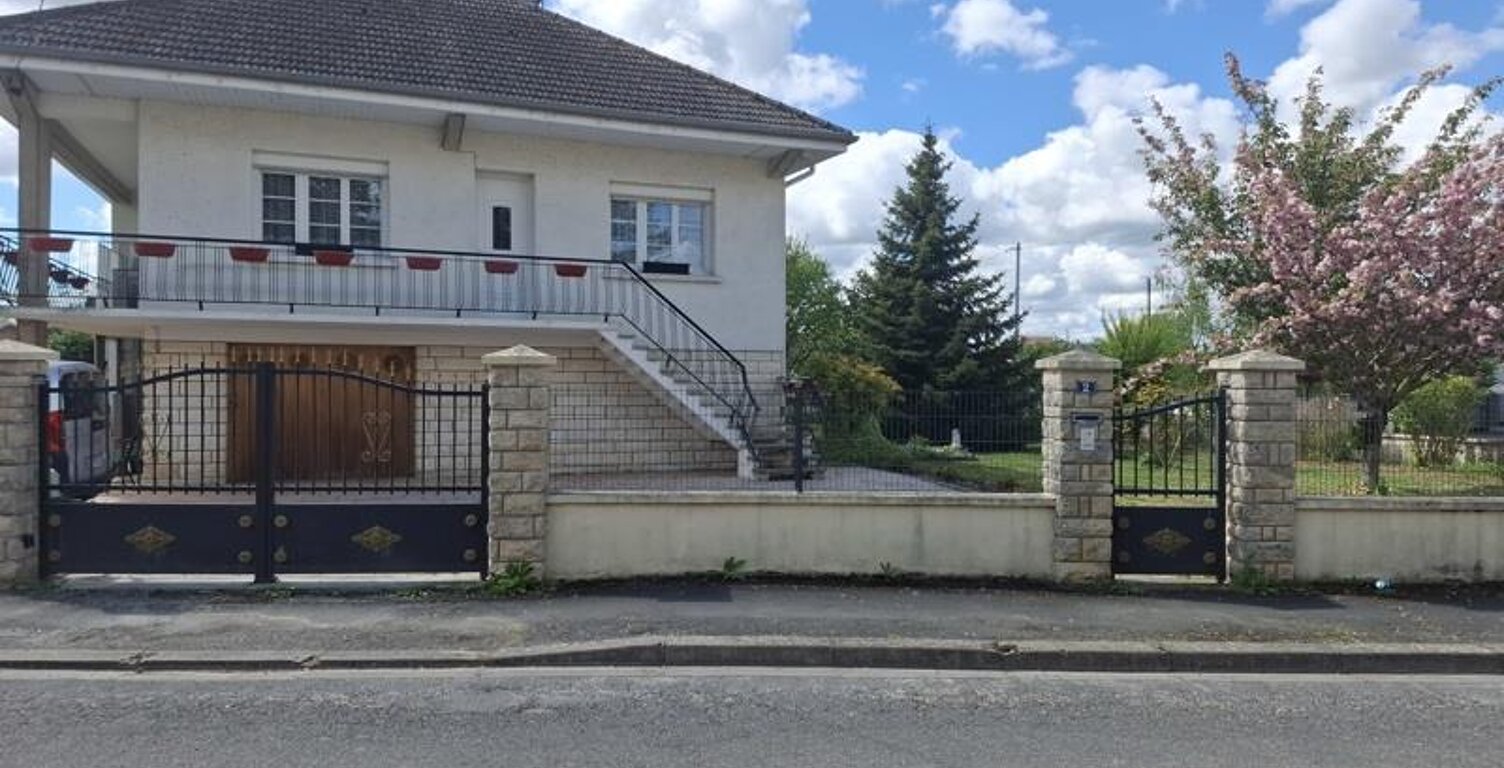 Vente maison 4 pièces 100 m² Châtillon-sur-Indre (36700) — photo 1