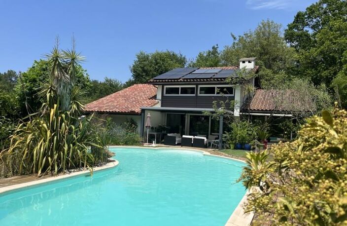 Villa de 6 pièces principales — photo 2