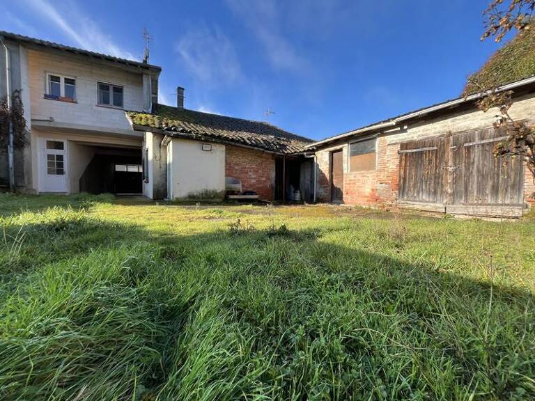 Maison de bourg de 5 pièces principales — photo 1