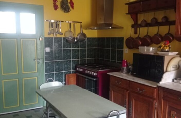 Vente maison 9 pièces 154 m² Le Pont-Chrétien-Chabenet (36800) — photo 2