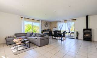 Maison 5 Pièces 118 m² à vendre à Saint-Pey-de-Castets (33350)