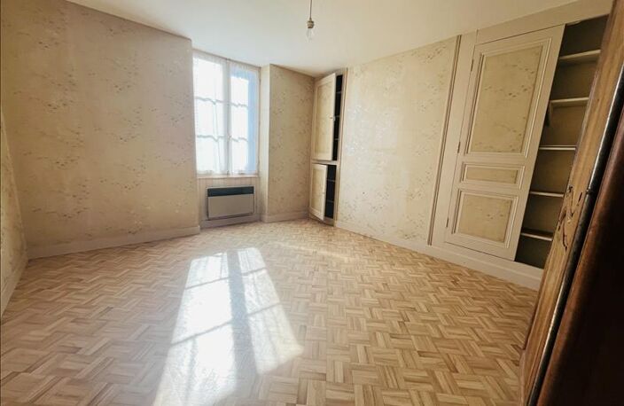 Maison en pierre de 4 pièces principales — photo 3