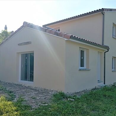 Maison 4 pièces 93415 €