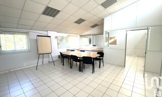 Immeuble  57 m² à vendre à Nîmes (30900)
