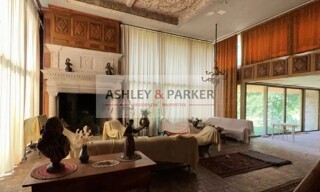 Maison 8 Pièces 489 m² à vendre à Saint-Vallier-de-Thiey (06460)