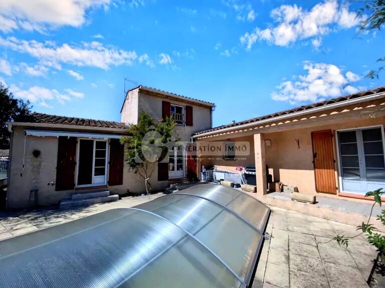 Maison au centre du village de Fontvieille — photo 1