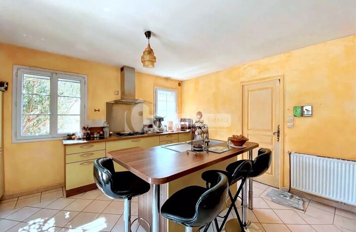 Maison au centre du village de Fontvieille — photo 3