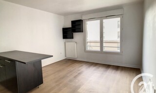 Appartement 1 Pièce 26 m² à vendre à Thiais (94320)