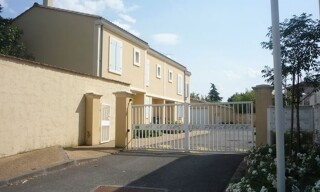 Maison 4 Pièces 80 m² à louer à Sainte-Terre (33350)