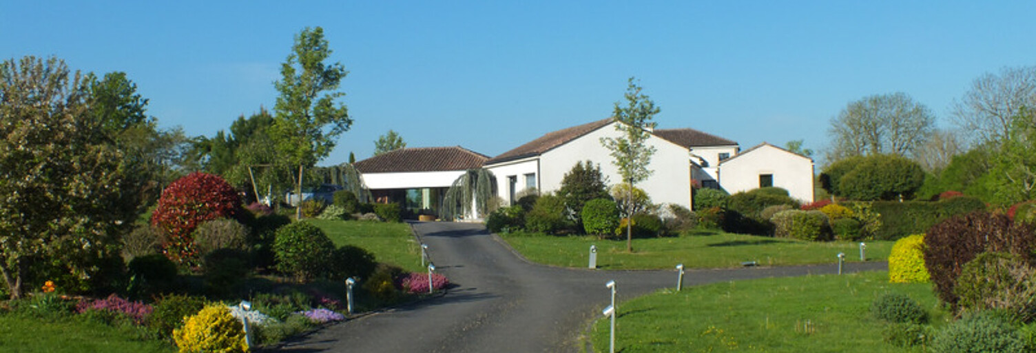 Maison 17 Pièces 730 m² à vendre à Semur-en-Auxois (21140)