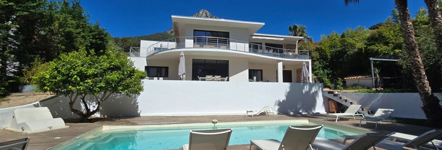 Maison 7 Pièces 240 m² à vendre à La Valette-du-Var (83160)