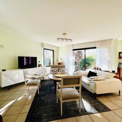 Maison 6 pièces 710600 €