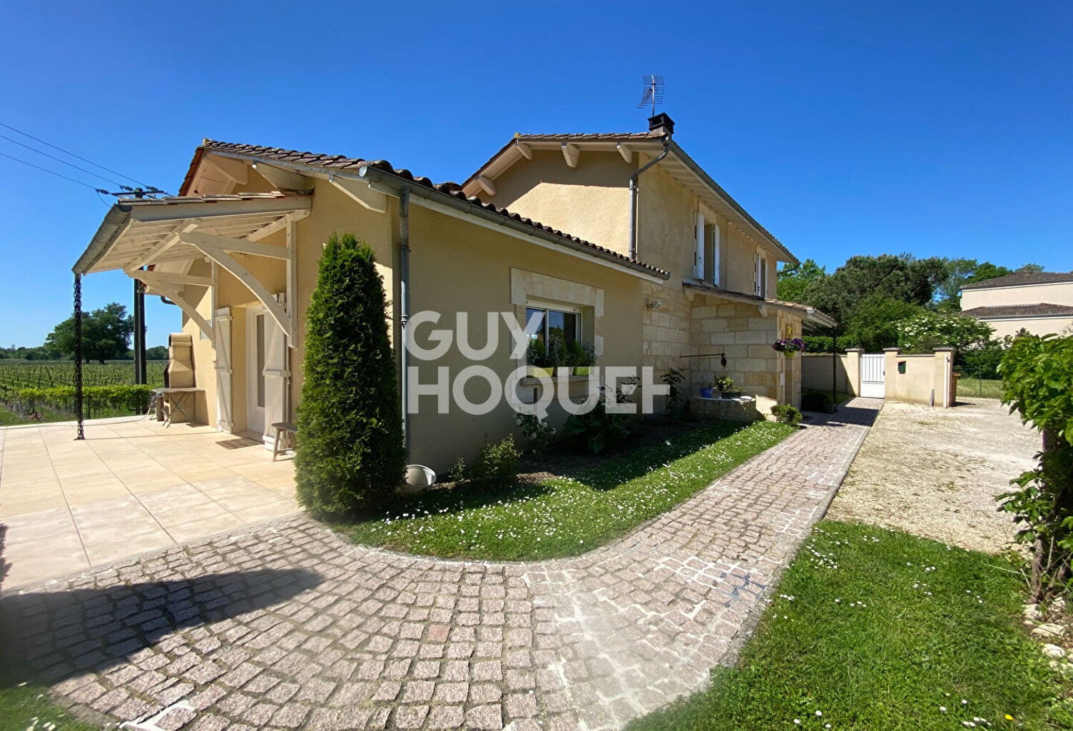 LIBOURNE QUARTIER  TRES RECHERCHE — photo 1
