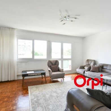 Appartement 4 pièces 210000 €