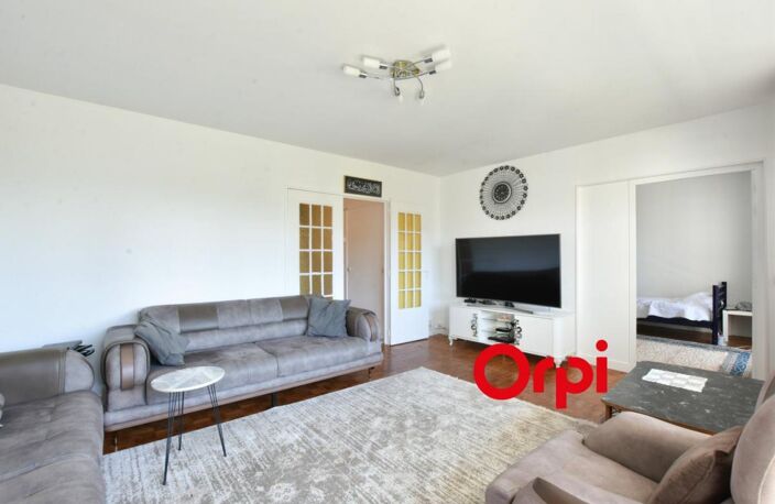 NOUVEAUTÉE ORPI - APPARTEMENT T4 AVEC RENOVATION THERMIQUE, BALCON ET PARKING — photo 3