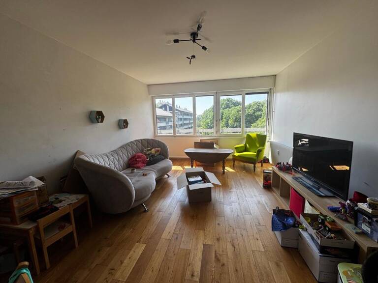 Appartement À Louer — photo 1