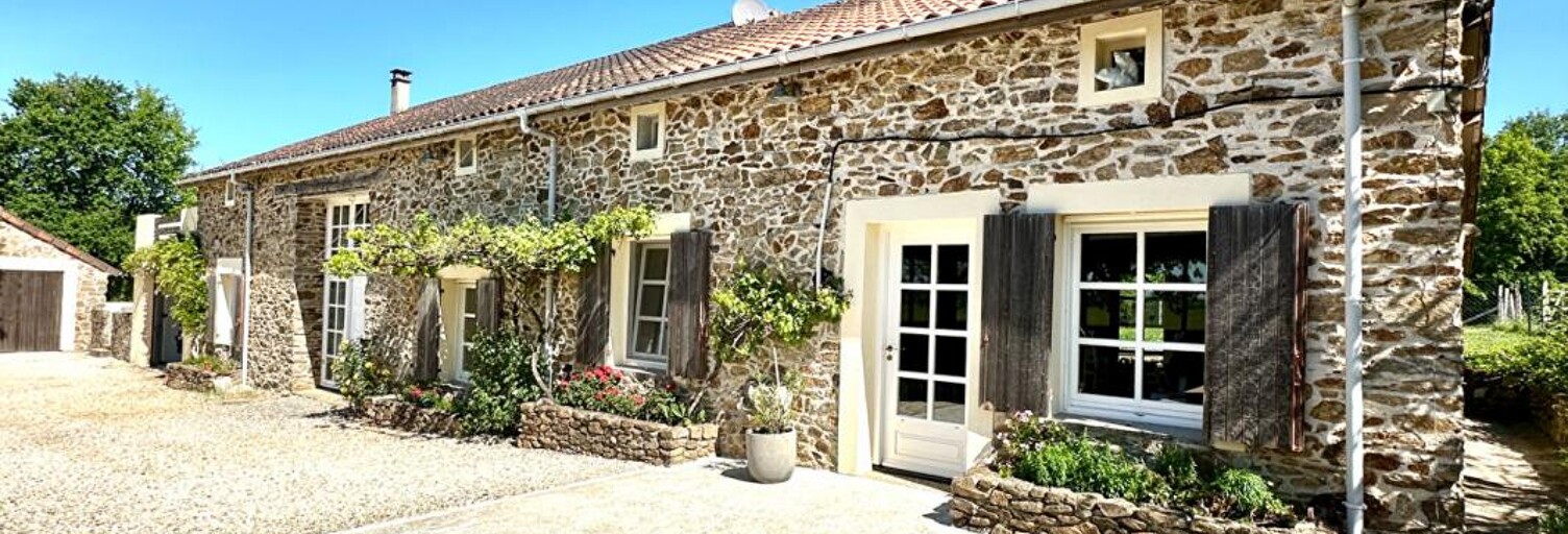 Maison 9 Pièces 230 m² à vendre à Thiviers (24800)