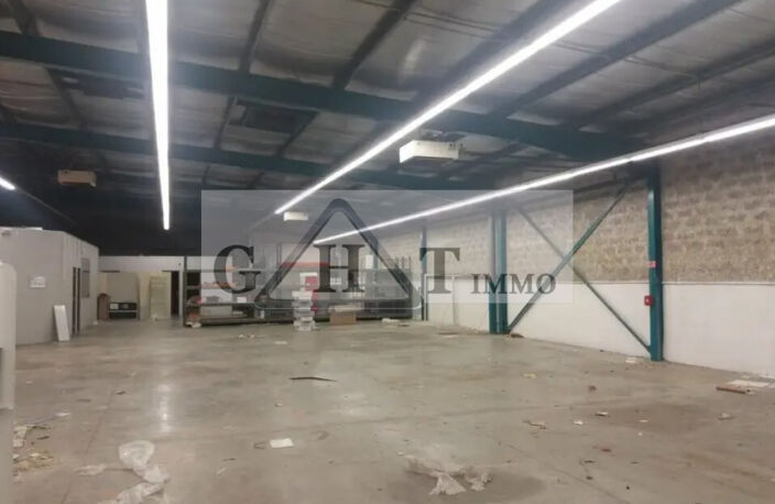 Bâtiment indépendant de 980 m² à vendre – Montgeron — photo 3