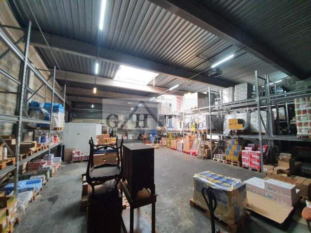 A LOUER 596M² ENTREPOT ET BUREAUX AU BOURGET — photo du bien