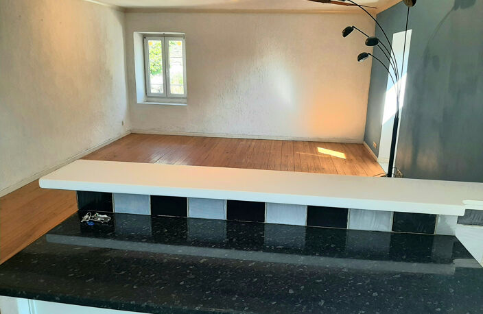 APPARTEMENT T3 AVEC JARDIN CAVE ET STATIONNEMENT ST PRIVAT — photo 3