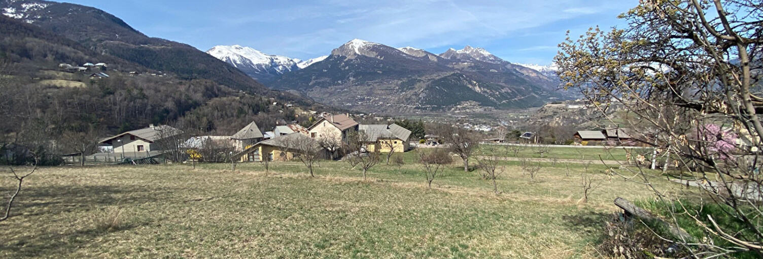 Terrain  841 m² à vendre à Risoul (05600)