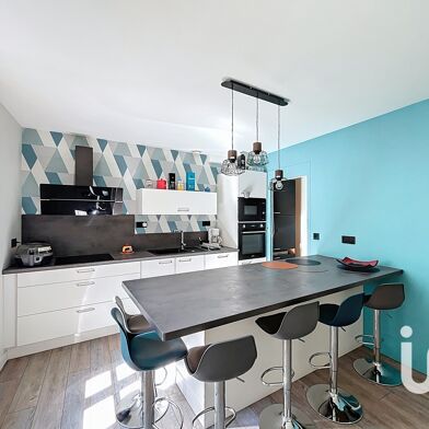 Maison 4 pièces 220000 €